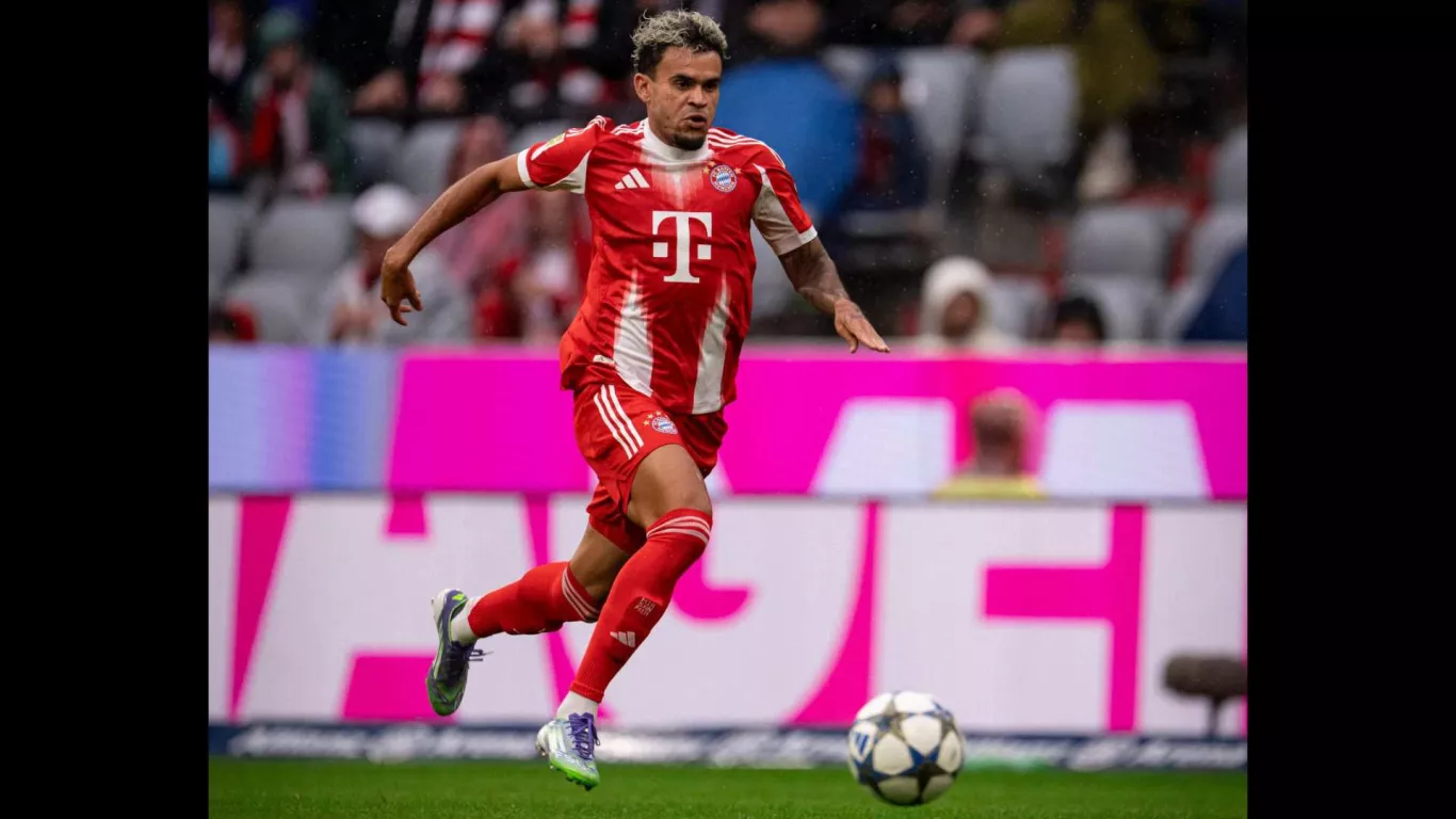 Luis Díaz en su primer encuentro con la camiseta del Bayern Múnich