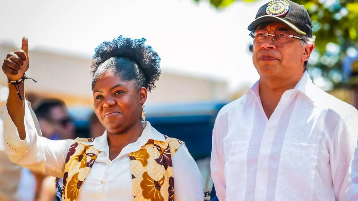 Francia Márquez y Gustavo Petro 25