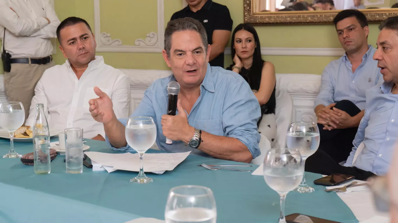 German Vargas lleras reaparece en columna de El tiempo