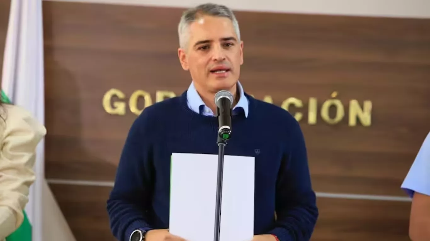 gobernador antioquia  criticó reunión del Gobierno con disidencias en Calarca 