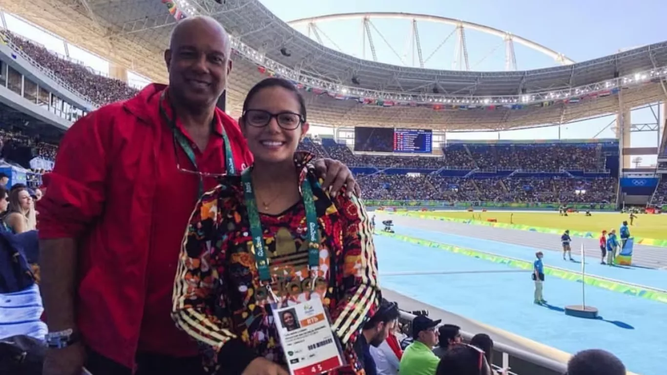 Cecilia ‘Chechi’ Baena junto a su padre Eugenio Baena.