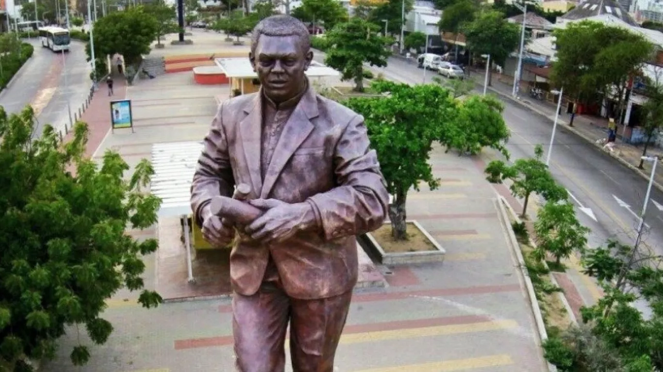 Estatua del Joe Arroyo en Barranquilla
