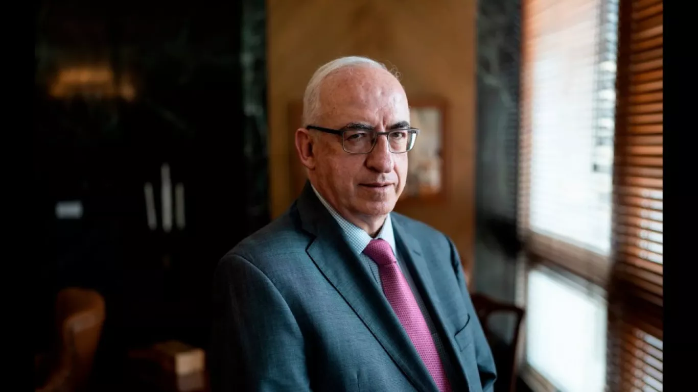 Leonardo Villar Emisor