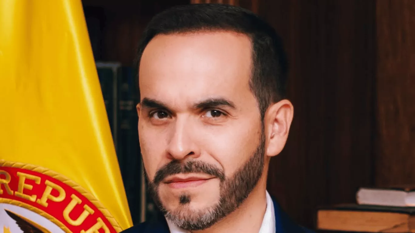 abelardo de la espriella entregó más de 4,8 millones de firmas