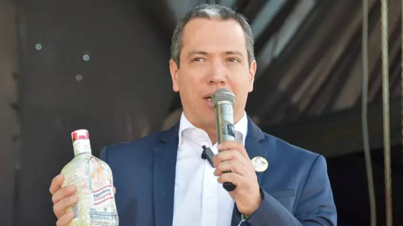 Esteban Ramos Maya, gerente de la Fábrica de Licores de Antioquia