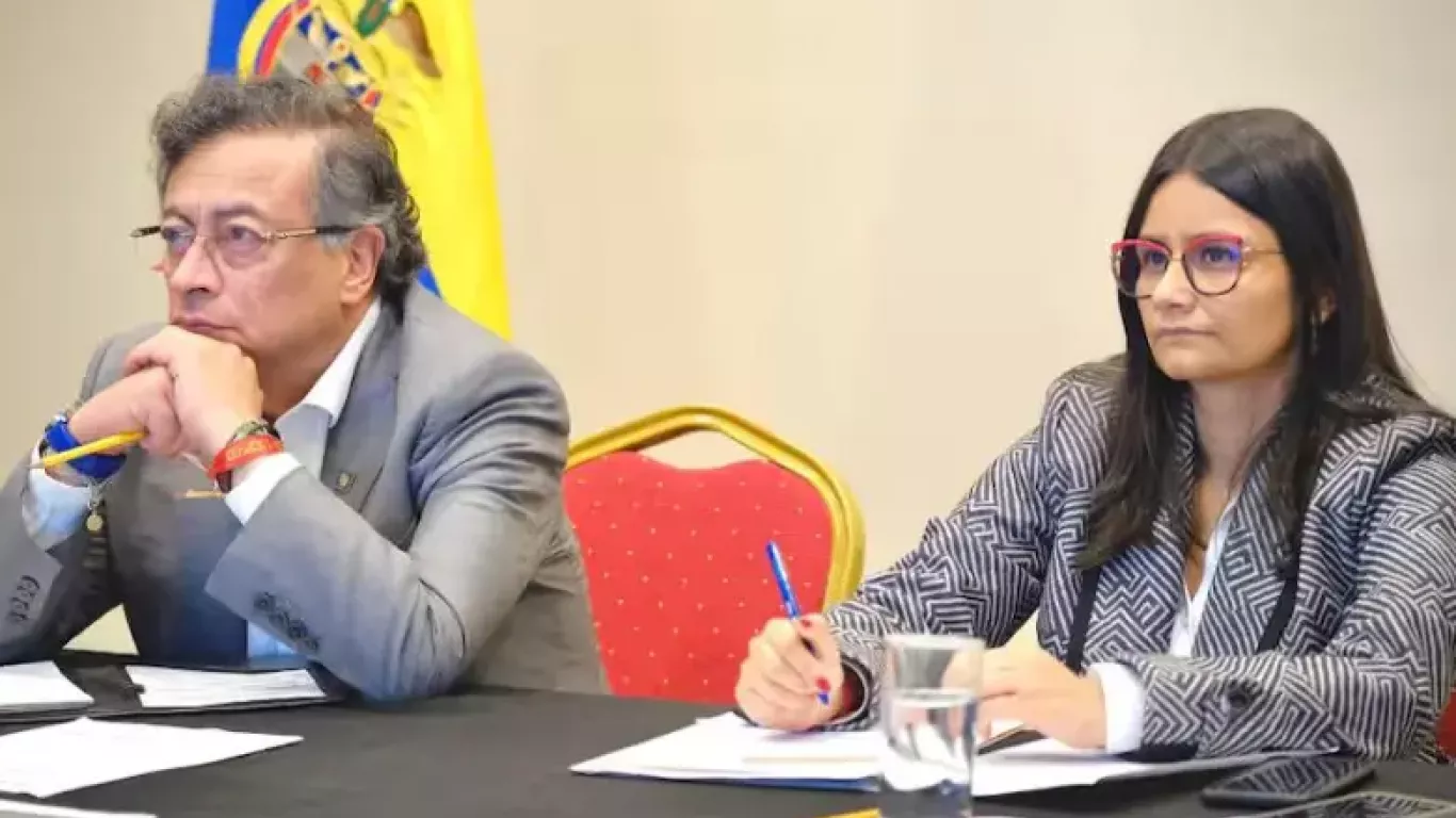 gustavo petro y angie rodriguez