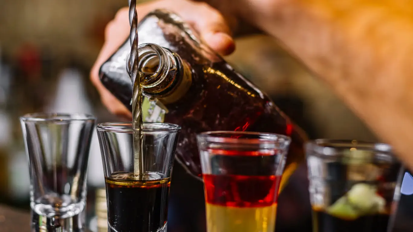 La segunda mayor variación anual se registró en bebidas alcohólicas y tabaco, con un aumento de 7,58 %.