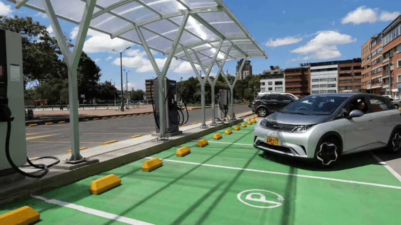 Vehículo hibrido 26