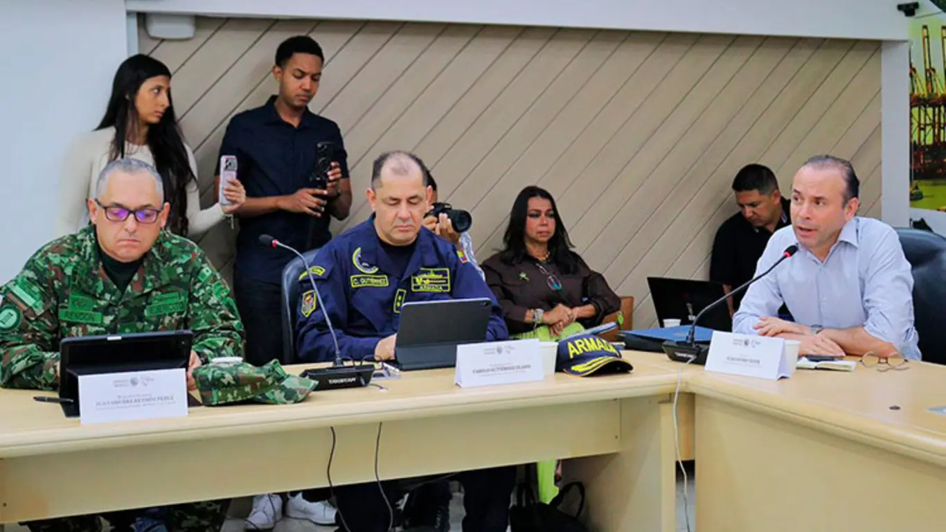 El alcalde Alejandro Eder encabezó el Consejo de Seguridad en Cali