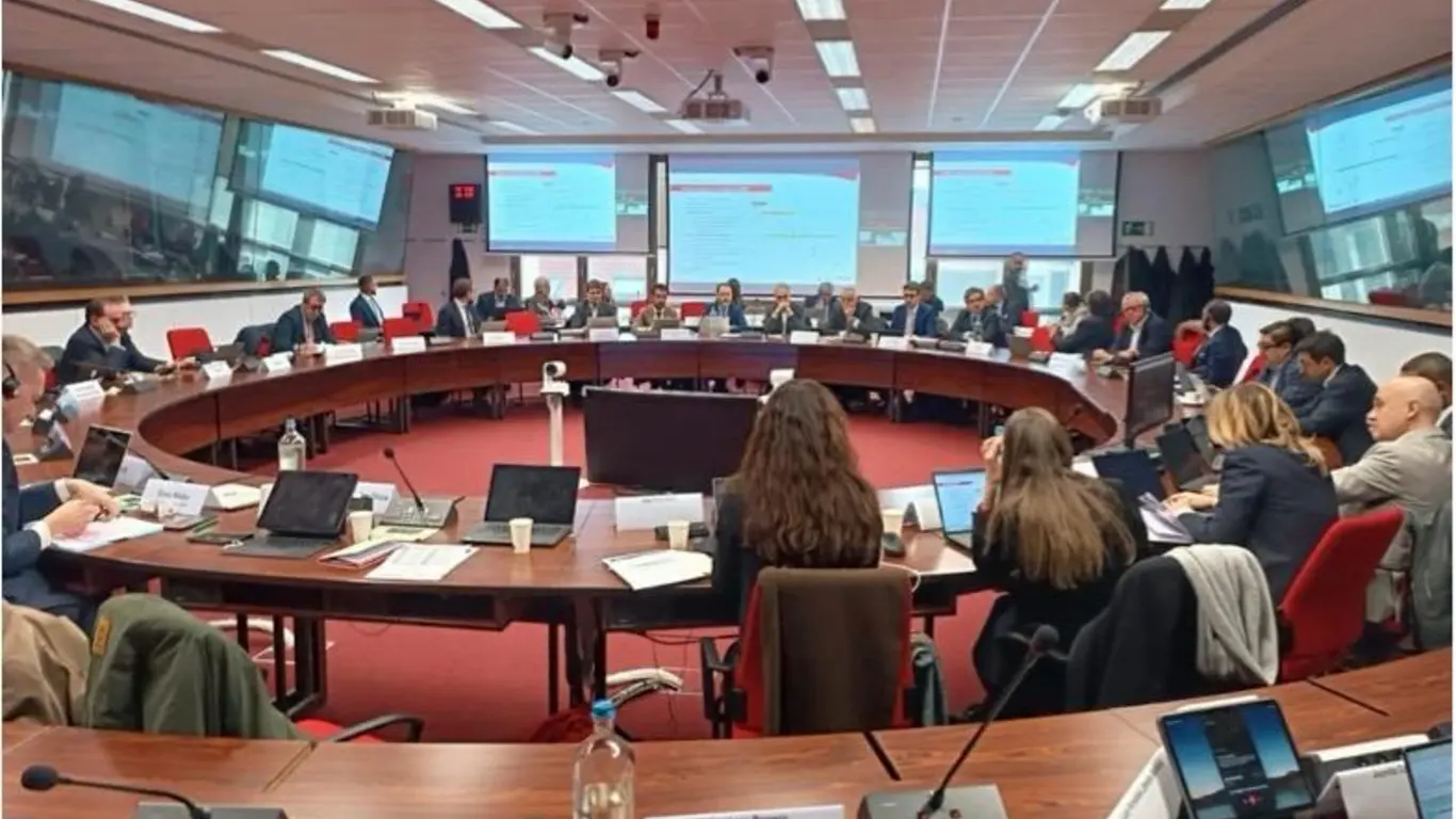 Reunión en instancias de la Unión Europea en la ciudad de Bruselas