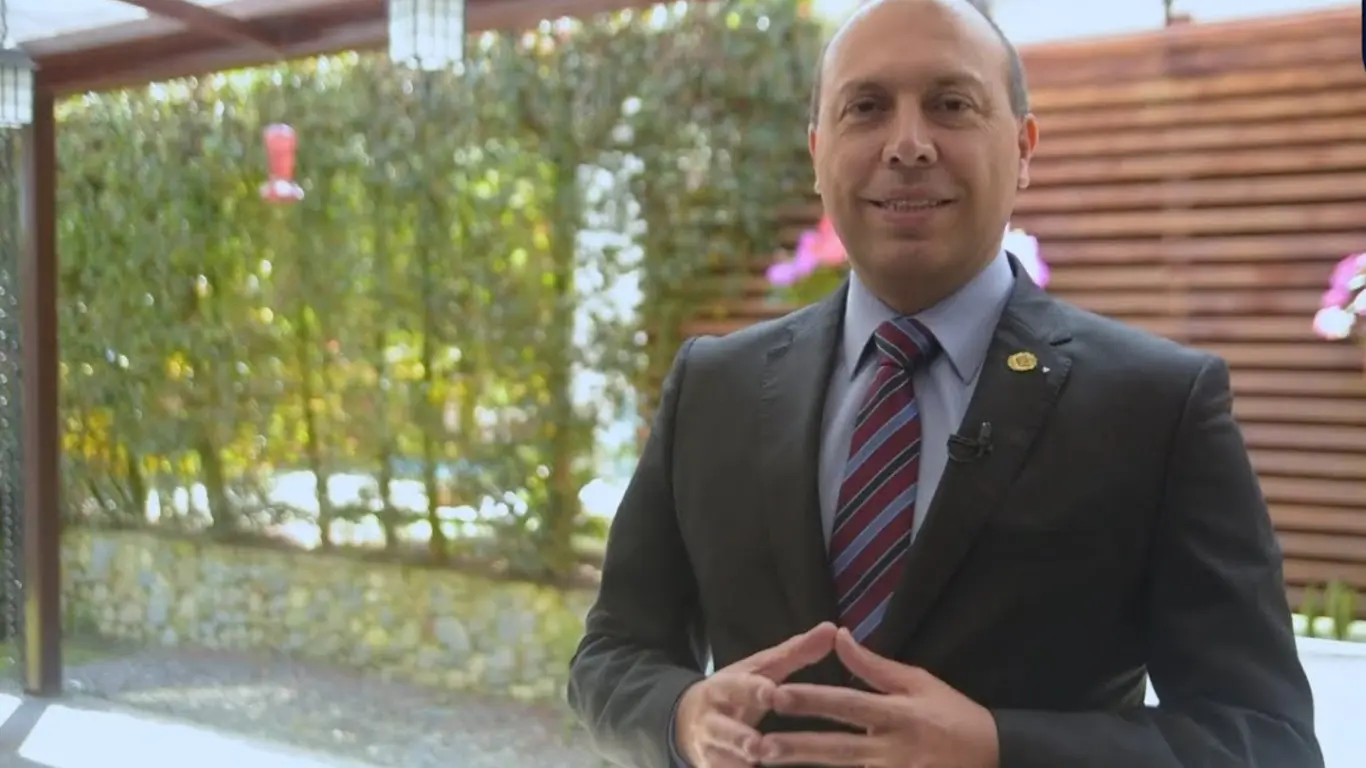 Profesor Camilo Younes Velosa