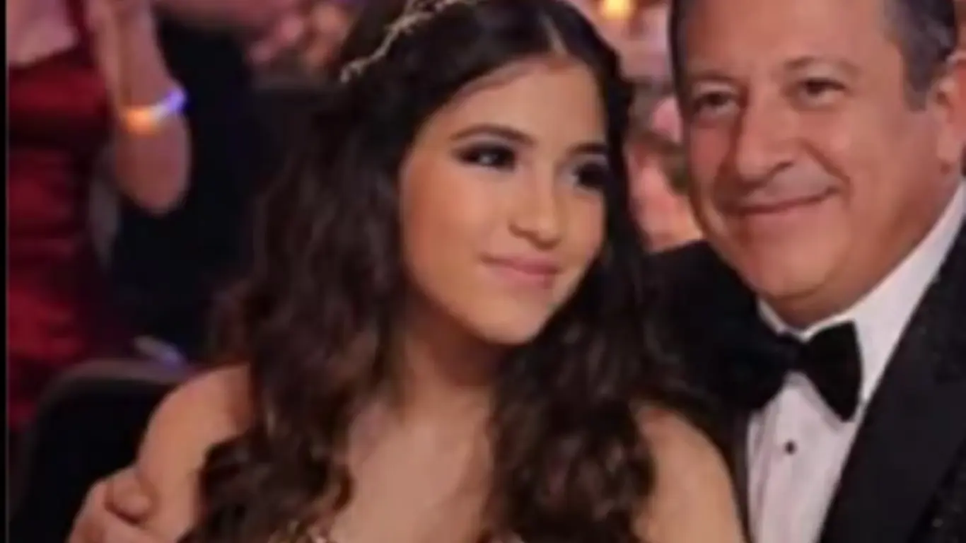 Juan Carlos Guerrero Rojas junto a su hija "Mafer" Guerrero