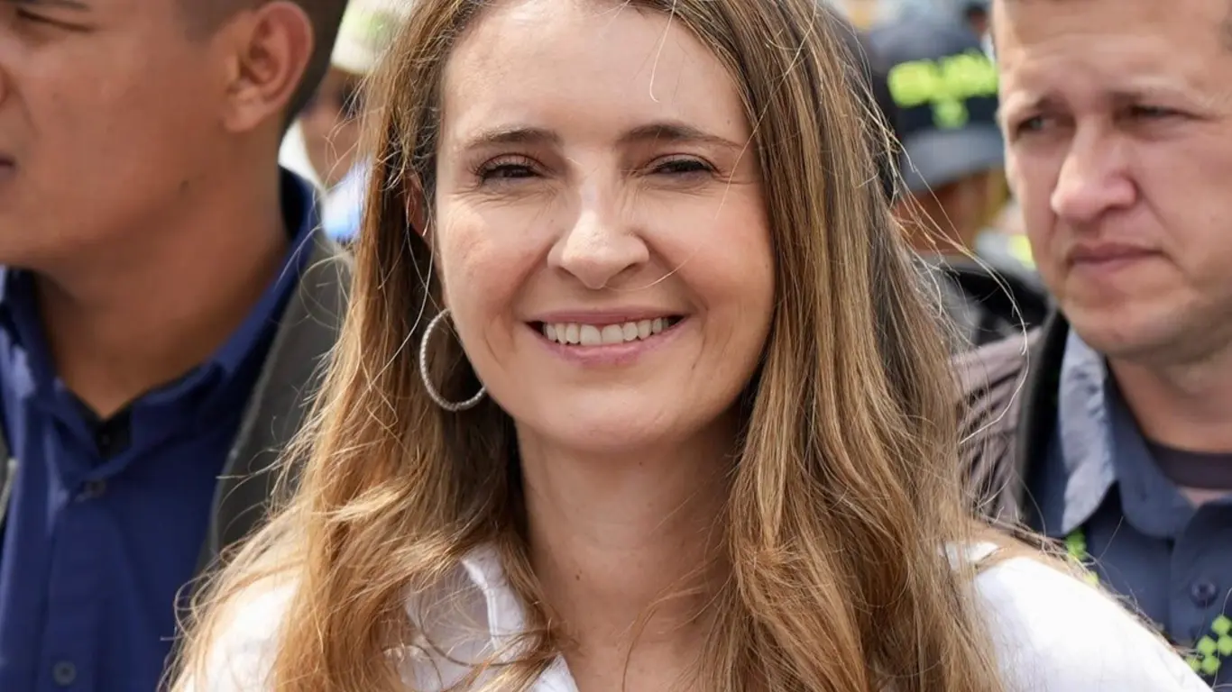 Paloma Valencia 2624