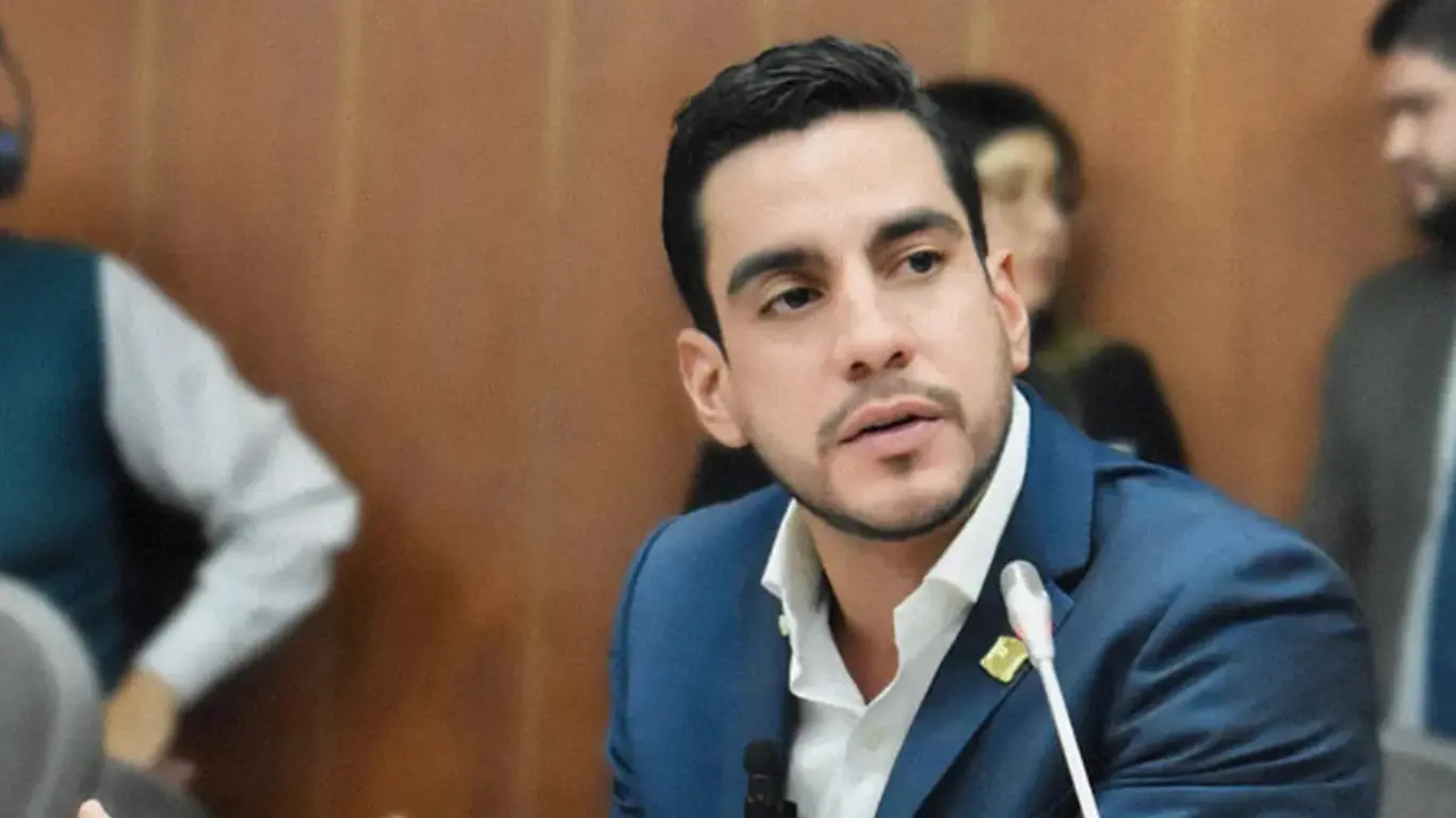 Senador Alex Florez 26