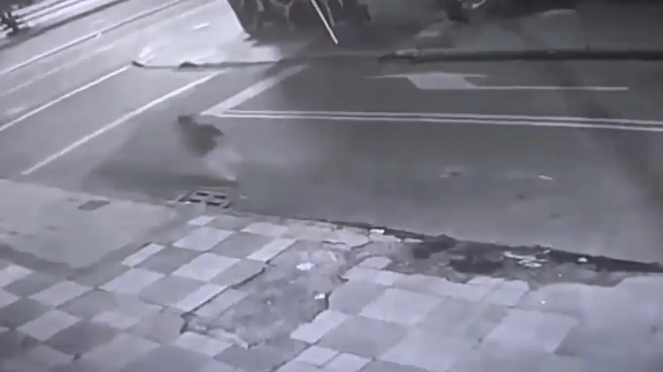 capturan taxista con arma y silenciador