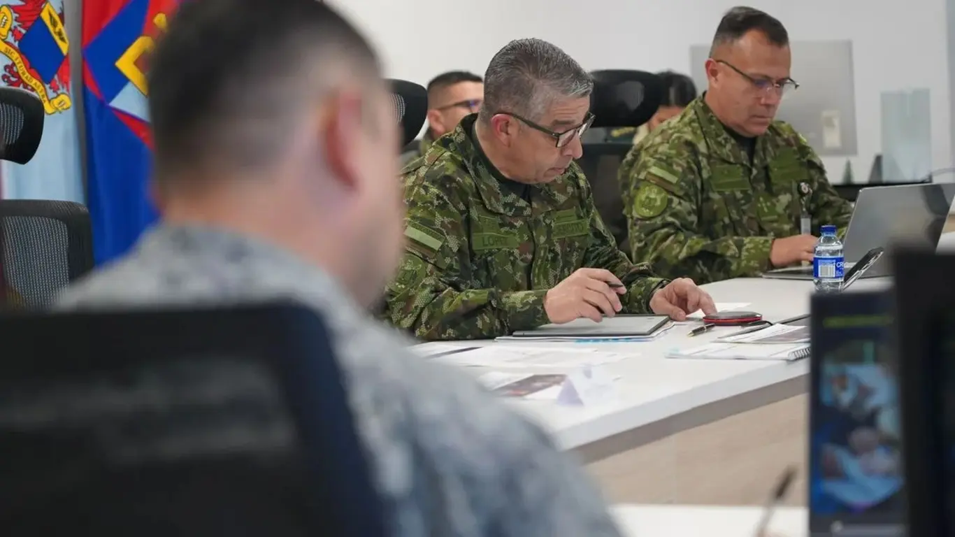 Comandante general de las Fuerzas Militares, general Hugo López