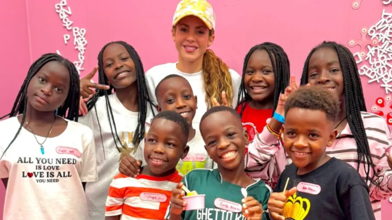 Shakira llevó a los Ghetto Kids de paseo por Nueva York