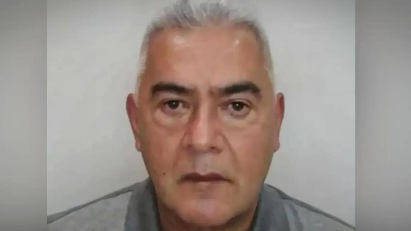 Diego Marín, Papá Pitufo buscado por la Interpol