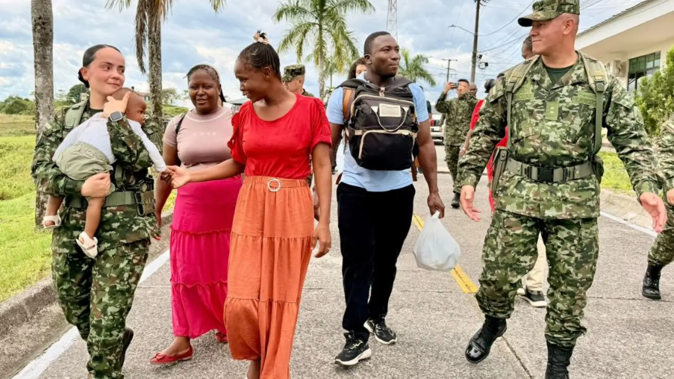 Ejército rescata a 39 personas secuestradas por el ELN en Chocó