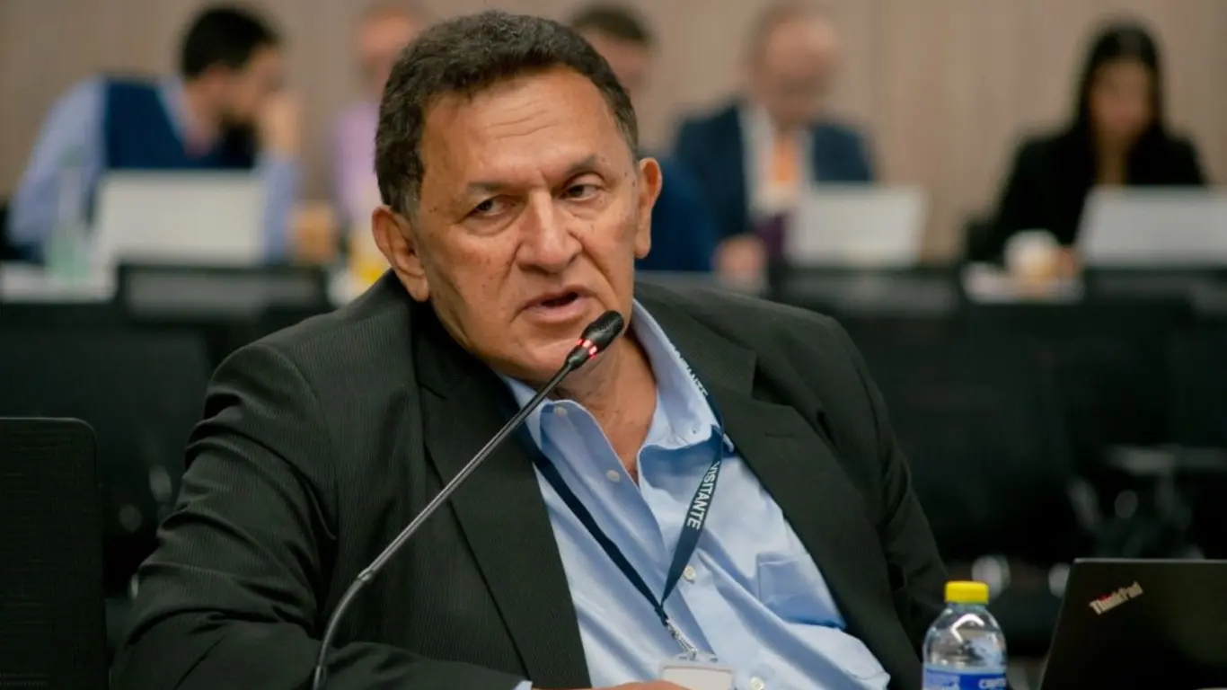 Excongresista Luis Fernando Almario