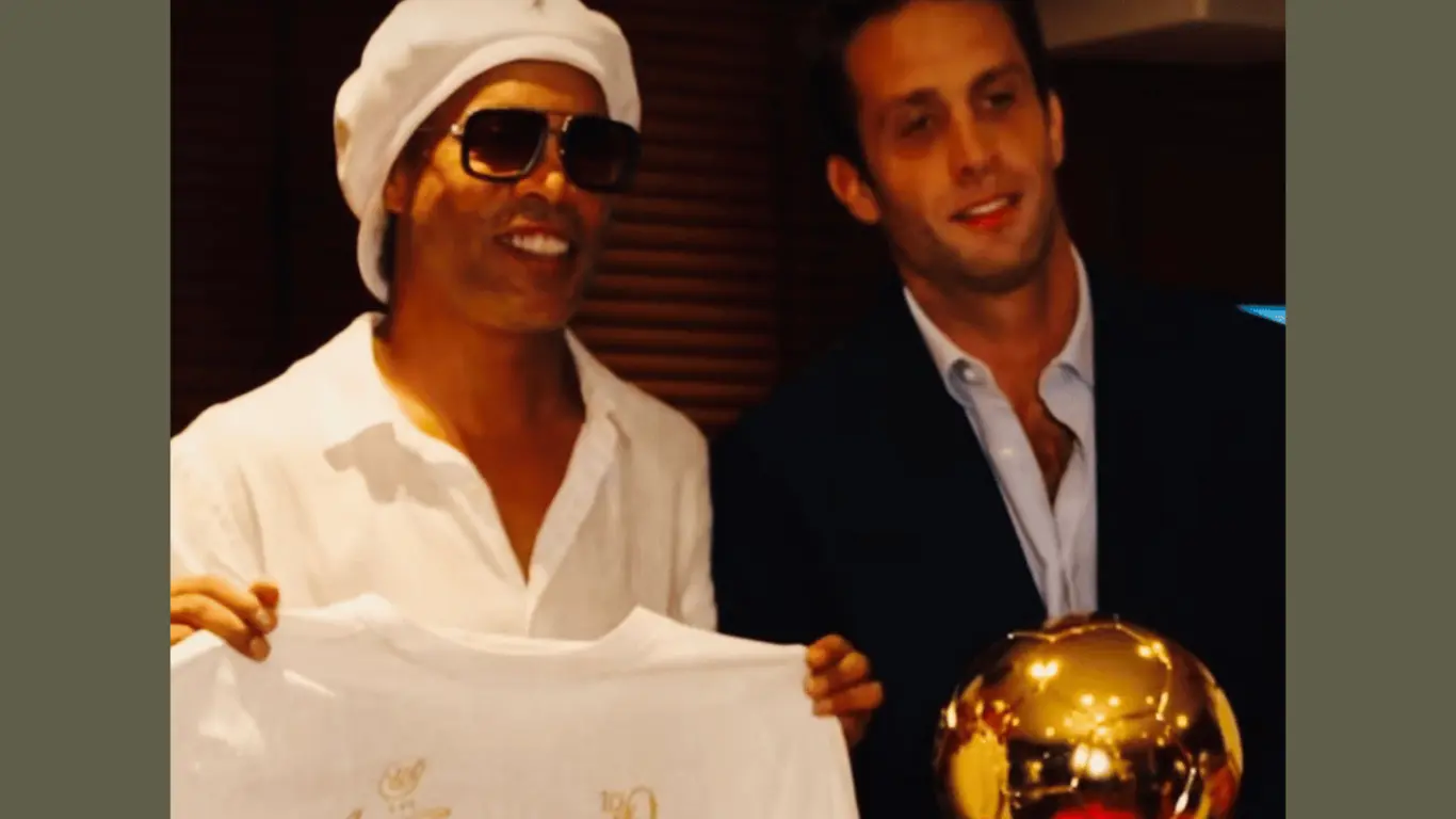 Ronaldinho regresa al fútbol profesional a los 46 años