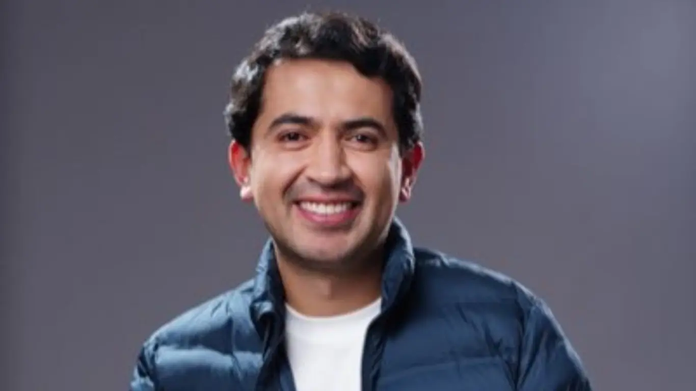 Daniel Briceño representante