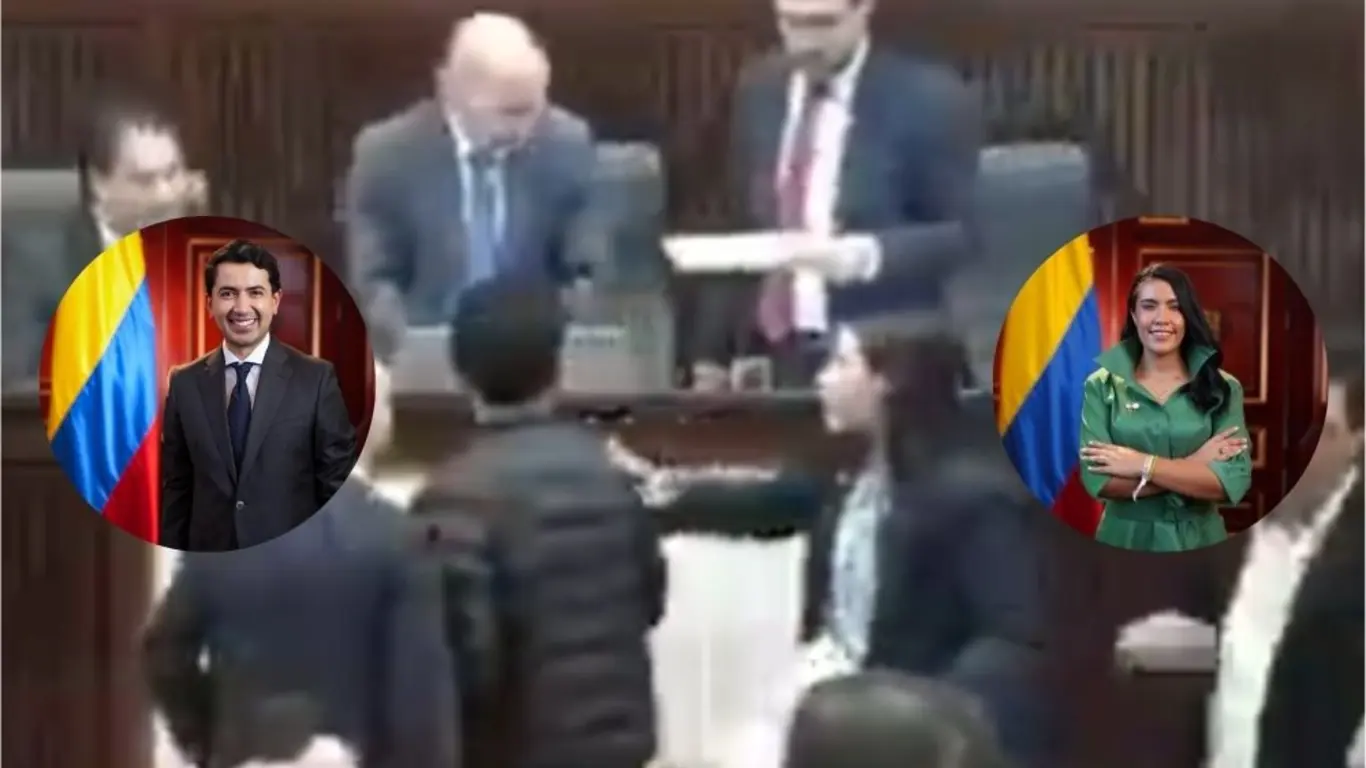 Luz Verónica Estrada empuja a Daniel Briceño en el Congreso