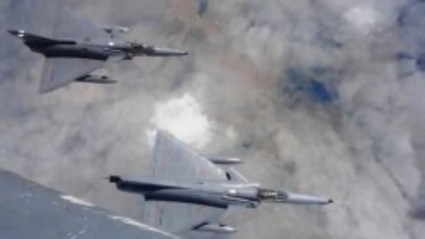 Bombardeos contra grupos armados en Colombia