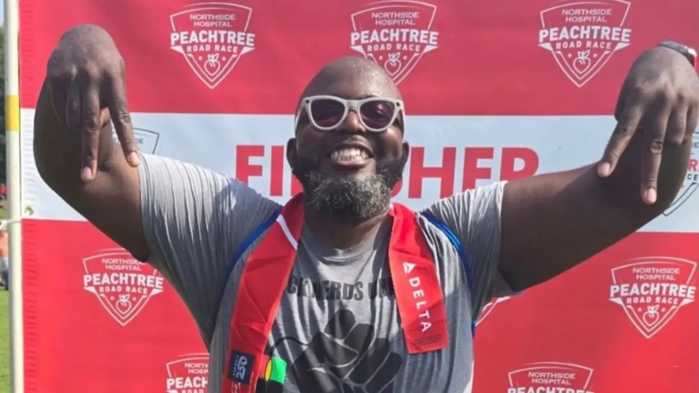 Hassan Jihad Ibn Kariem, profesor que murió en una montaña rusa de Six FlagsHassan Jihad Ibn Kariem, profesor que murió en una montaña rusa de Six Flags