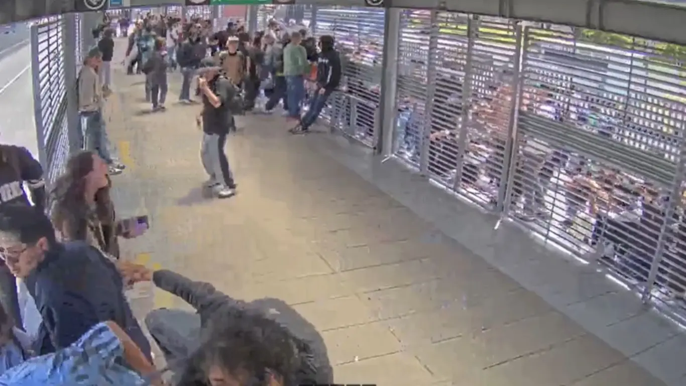 Avalancha de colados en TransMilenio