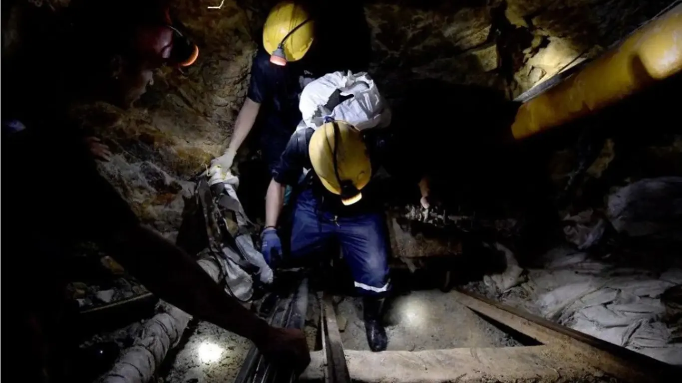 Gobierno de Abelardo de la Espriella deroga 15 distritos mineros creados por administración Petro