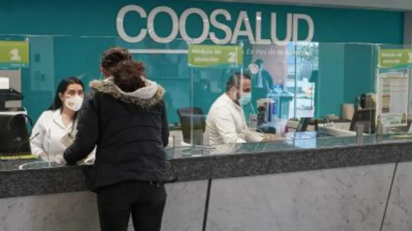 scándalo en Coosalud: revelan pagos en casinos, prostíbulos y millonarios retiros