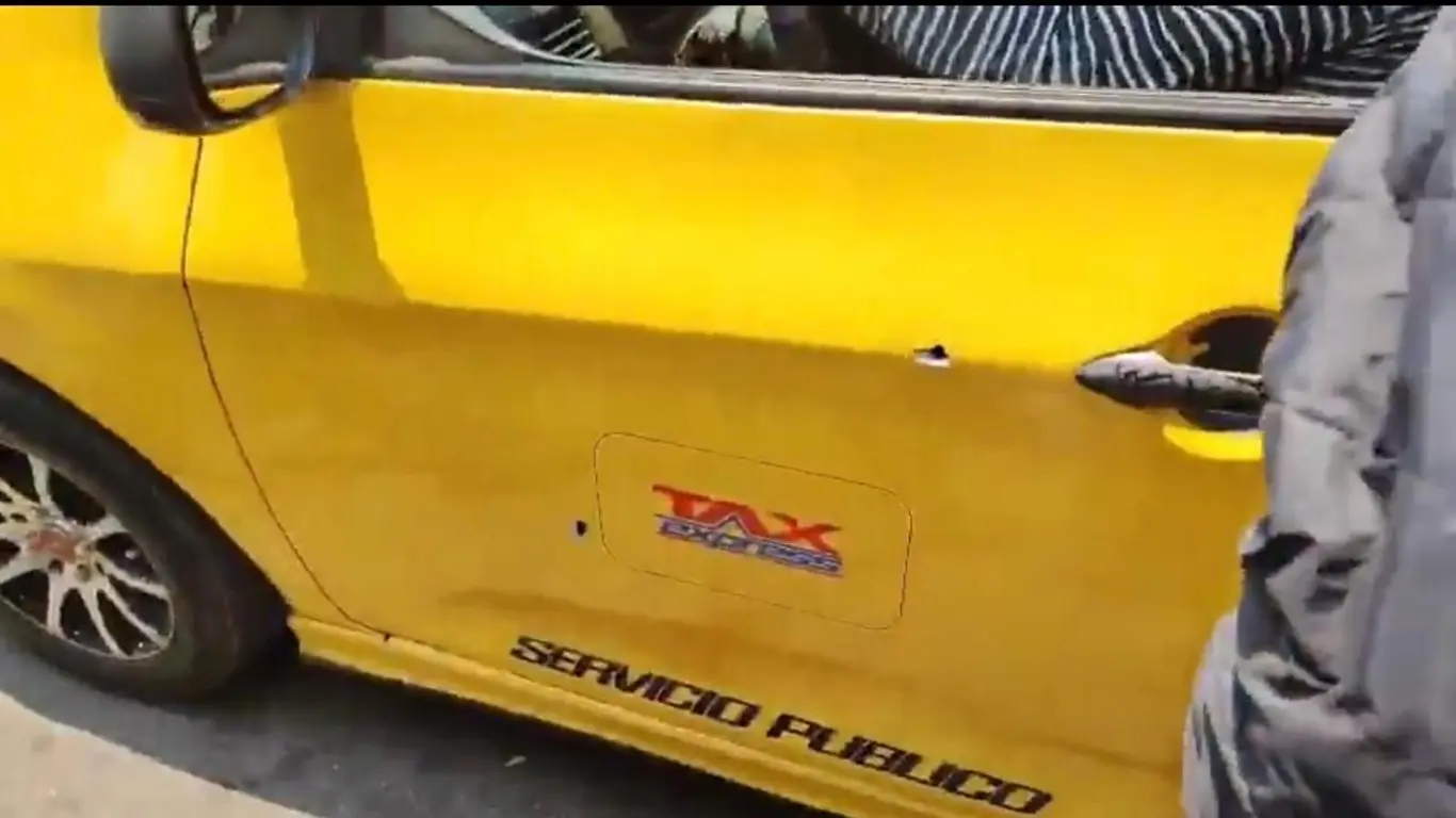 Atacan a disparos a taxista en Bosa