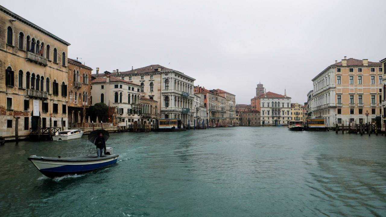 Canales de Venecia sin turistas
