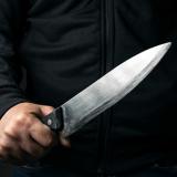 Hombre con cuchillo 4