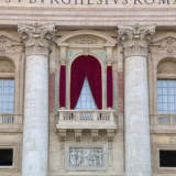 Fumata blanca en el Vaticano