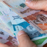 Dinero colombiano oct 25