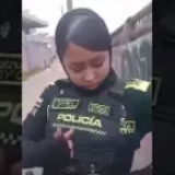 Policía agredida