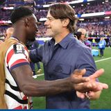 Mauricio Pochettinno técnico de EE.UU. felicita a los jugadores