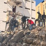 Labores de rescate Ejército tras terremoto en Colombia