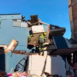 Labores de rescate en el país por terremoto de 7.4