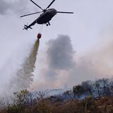 Labores de control de incendio en cerro San Marcos, entre Villa de Leyva y Chíquiza, Boyacá.